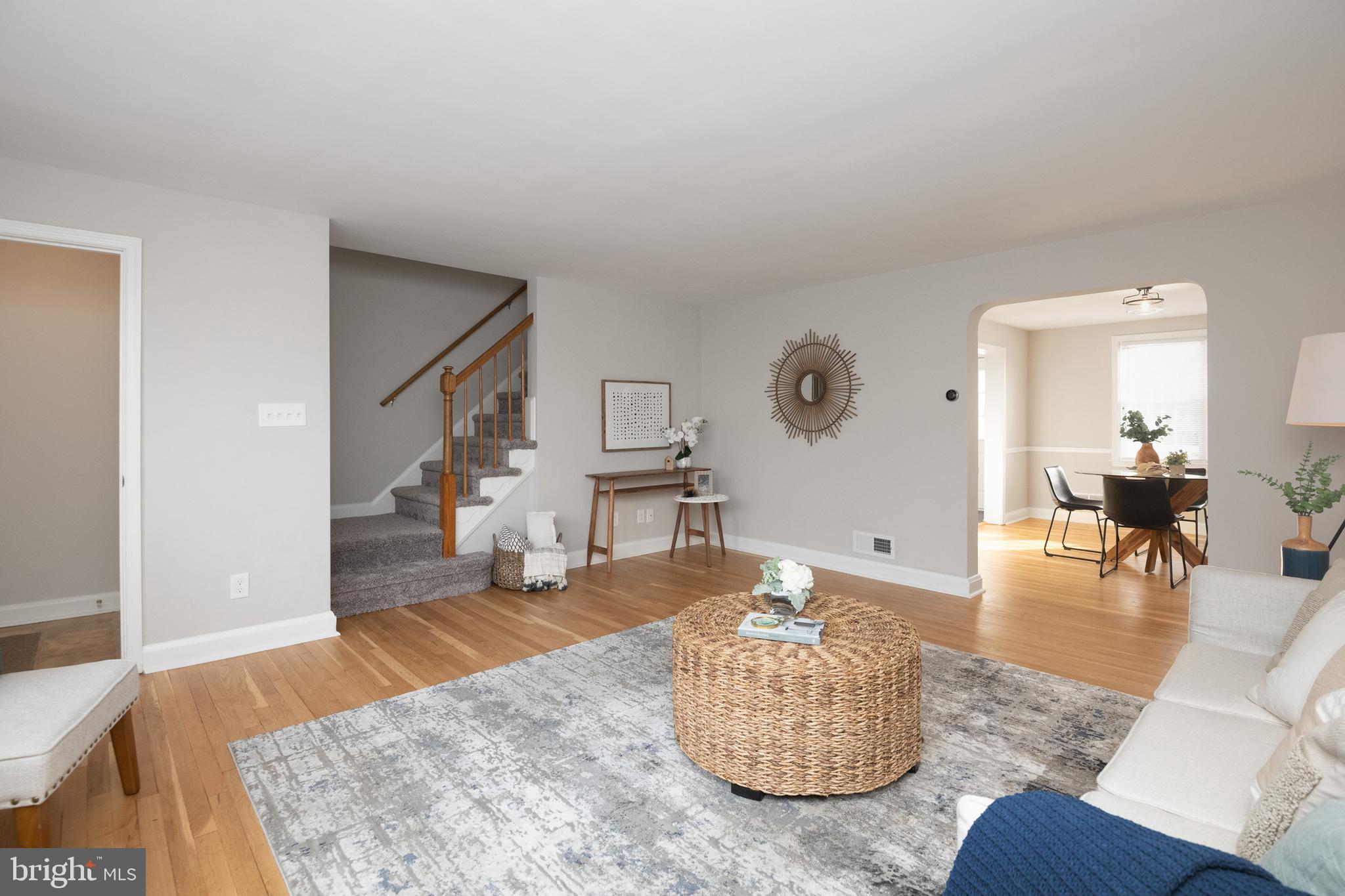 1545 Dellsway Road Towson, MD 21286 - Photo 5 of 35 Inviting Main Level