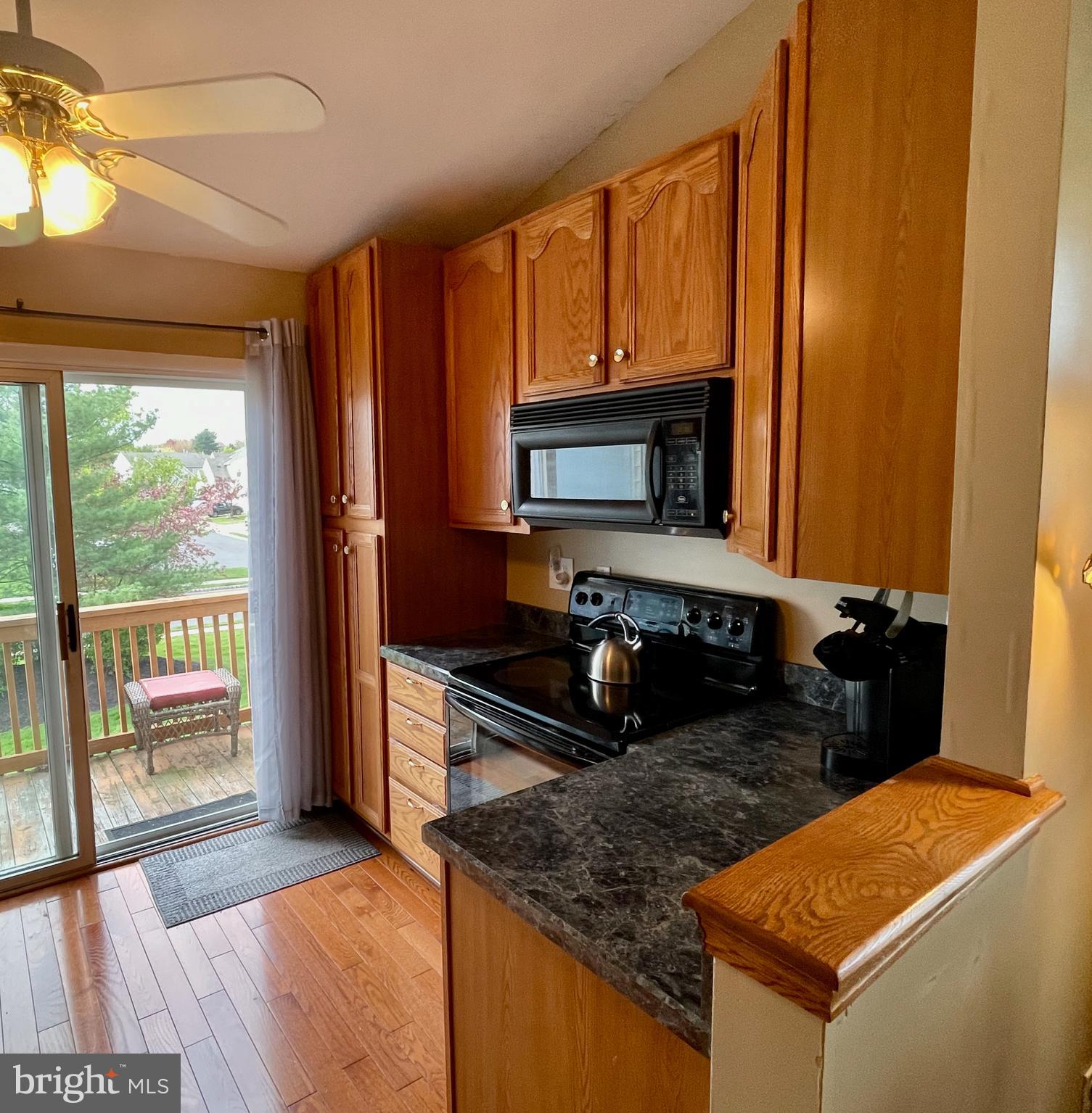 4 Foxglove Drive Delran, NJ 08075 - Photo 14 of 40 Kitchen Detail