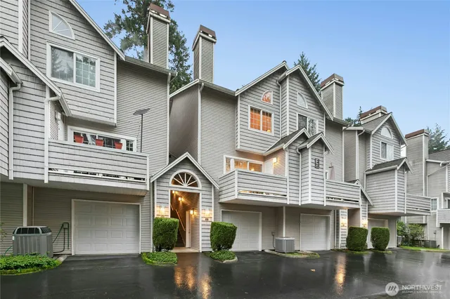 $598,000 | 601 12th Avenue Northwest, Unit E4, Issaquah, WA 98027