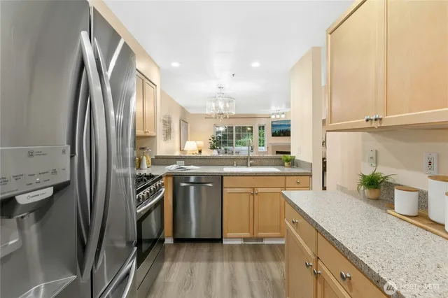 $575,000 | 601 12th Avenue Northwest, Unit E4, Issaquah, WA 98027