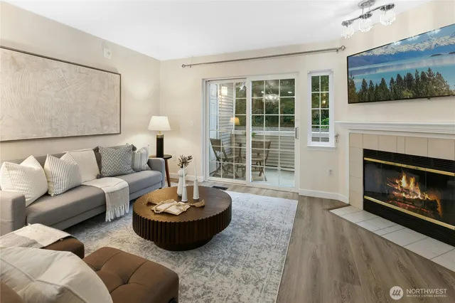 $575,000 | 601 12th Avenue Northwest, Unit E4, Issaquah, WA 98027