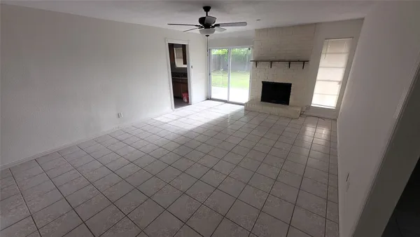 $1,550 | 9422 Pinole Lane, Houston, TX 77086