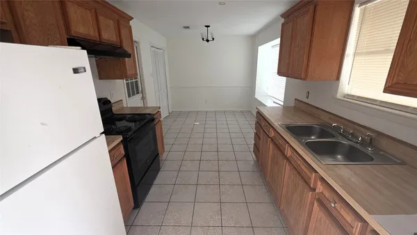 $1,550 | 9422 Pinole Lane, Houston, TX 77086