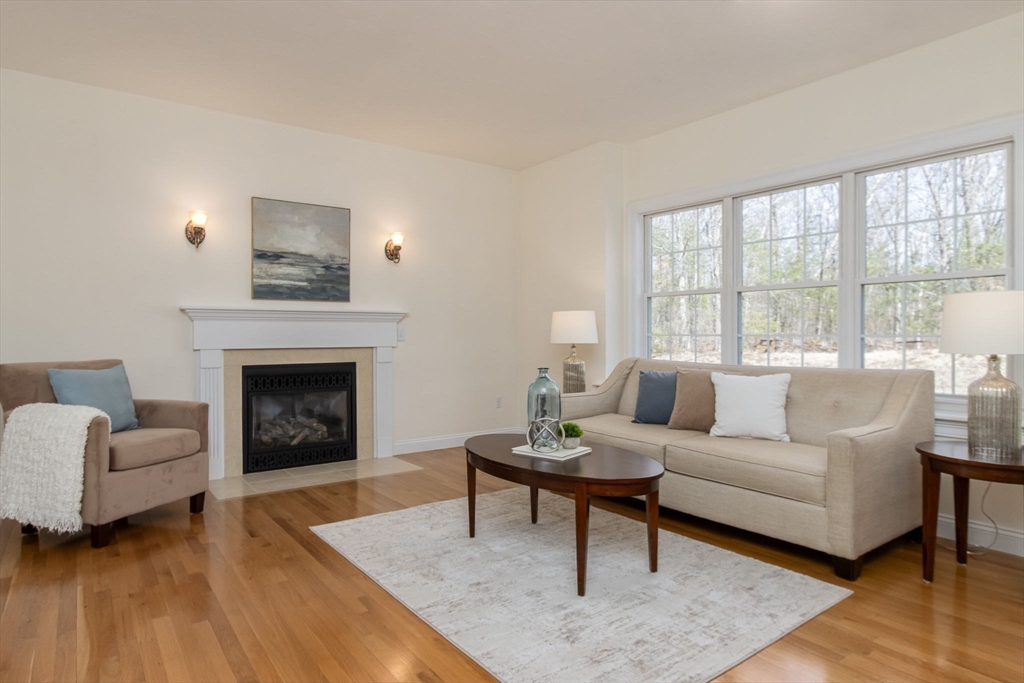 506 Old Dunstable Road Groton, MA 01450 - Photo 5 of 37 Gallery Image 5