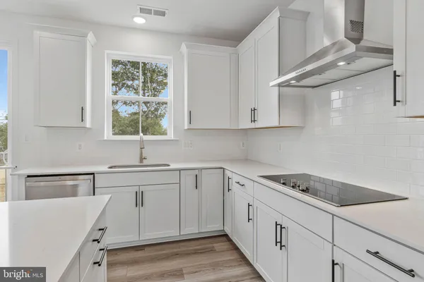 $615,999 | 5725 Howard Drive, Glen Burnie, MD 21061