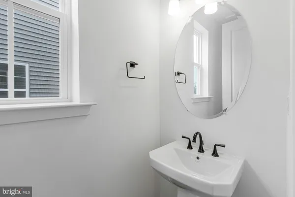 $615,999 | 5725 Howard Drive, Glen Burnie, MD 21061