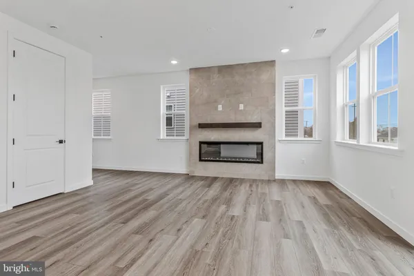 $615,999 | 5725 Howard Drive, Glen Burnie, MD 21061