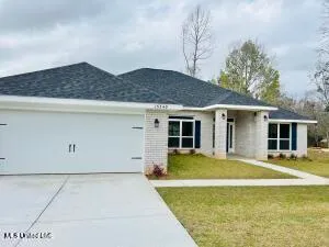 $2,600 | 15349 Lakeview Court, Gulfport, MS 39503