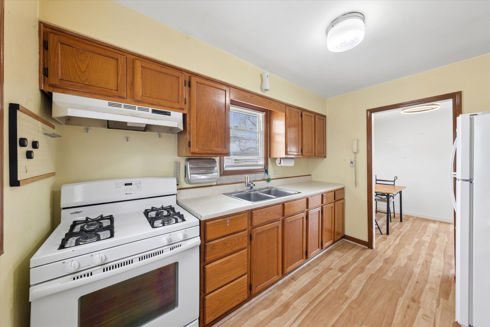 10732 71st Street Countryside, IL 60525 - Photo 7 of 17