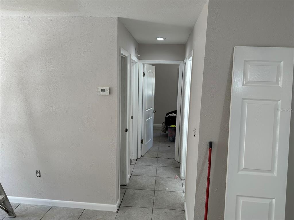 19631 Nightingale Drive Dunnellon, FL 34431 - Photo 3 of 4