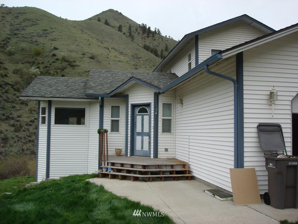 1115 Pitcher Canyon Road Wenatchee, WA 98801 - Photo 4 of 17 Gallery Image 4