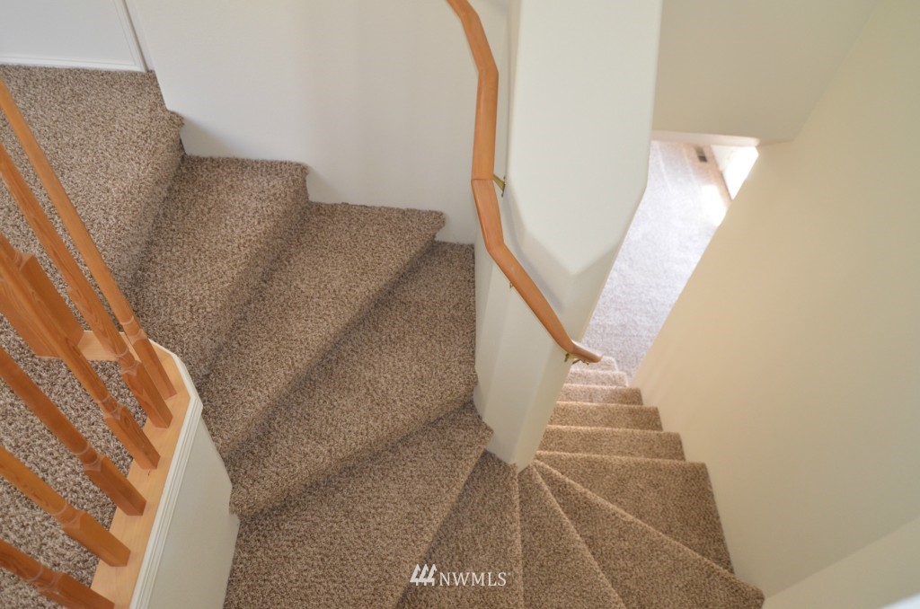 1115 Pitcher Canyon Road Wenatchee, WA 98801 - Photo 8 of 17 Gallery Image 8