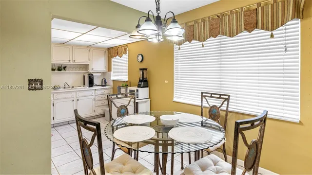 $1,500 | 2031 Dewey Street, Unit 302, Hollywood, FL 33020