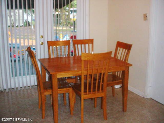 290 Noel Road Orange Park, FL 32073 - Photo 3 of 4 Dining Area