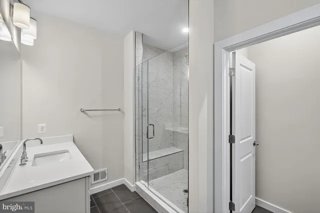 $665,000 | 16282 Connors Way, Unit 26, Rockville, MD 20855