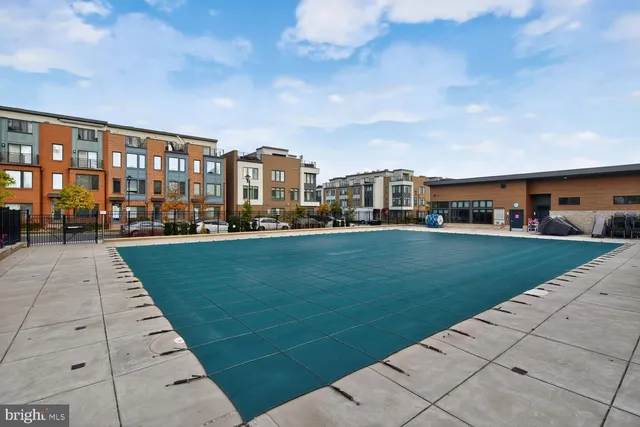 $665,000 | 16282 Connors Way, Unit 26, Rockville, MD 20855