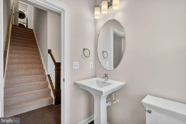 $665,000 | 16282 Connors Way, Unit 26, Rockville, MD 20855