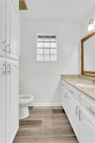 $2,100 | 1909 Castlegate Drive, Henderson, TX 75654