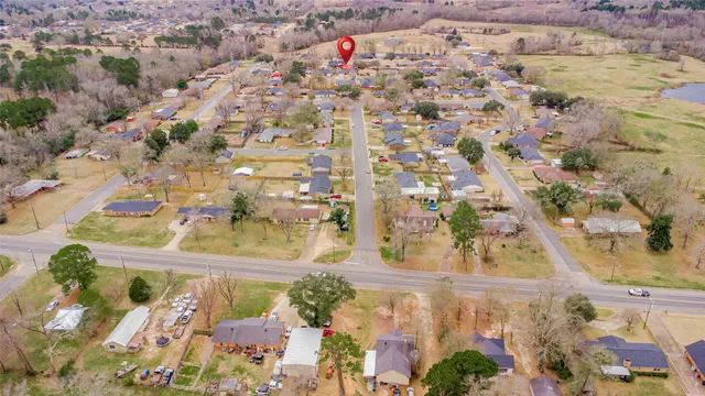 $2,100 | 1909 Castlegate Drive, Henderson, TX 75654