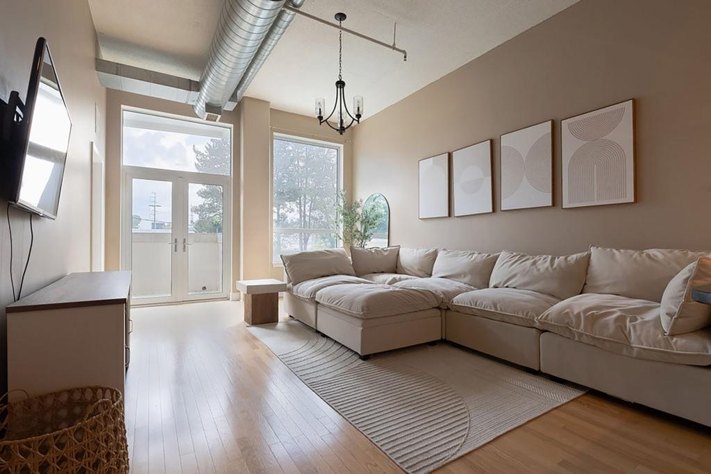 3820 Roswell Road, Unit 205 Atlanta, GA 30342 - Photo 5 of 27