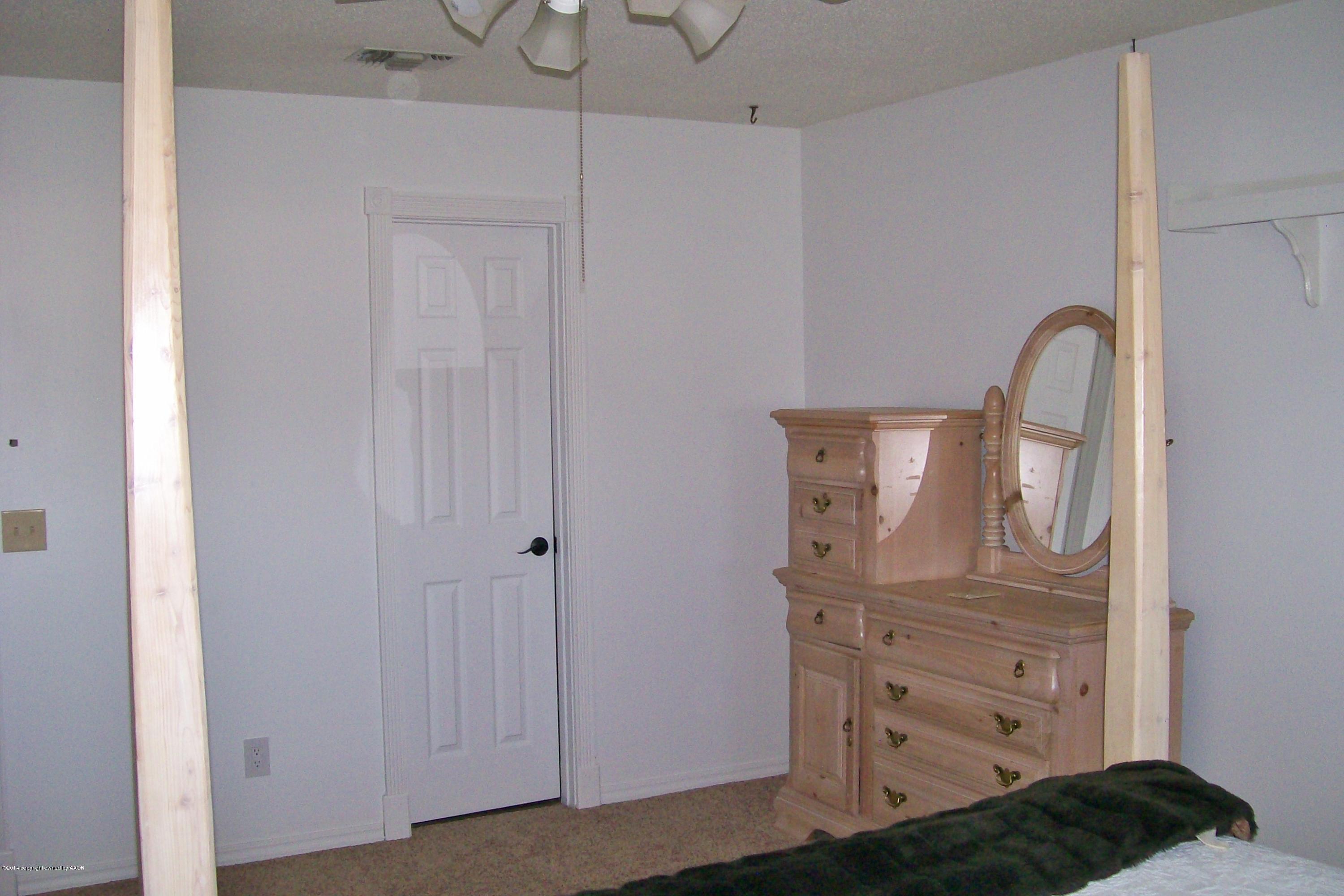 6001 White Fence Road Canyon, TX 79015 - Photo 17 of 29 Bedroom 2 View 2