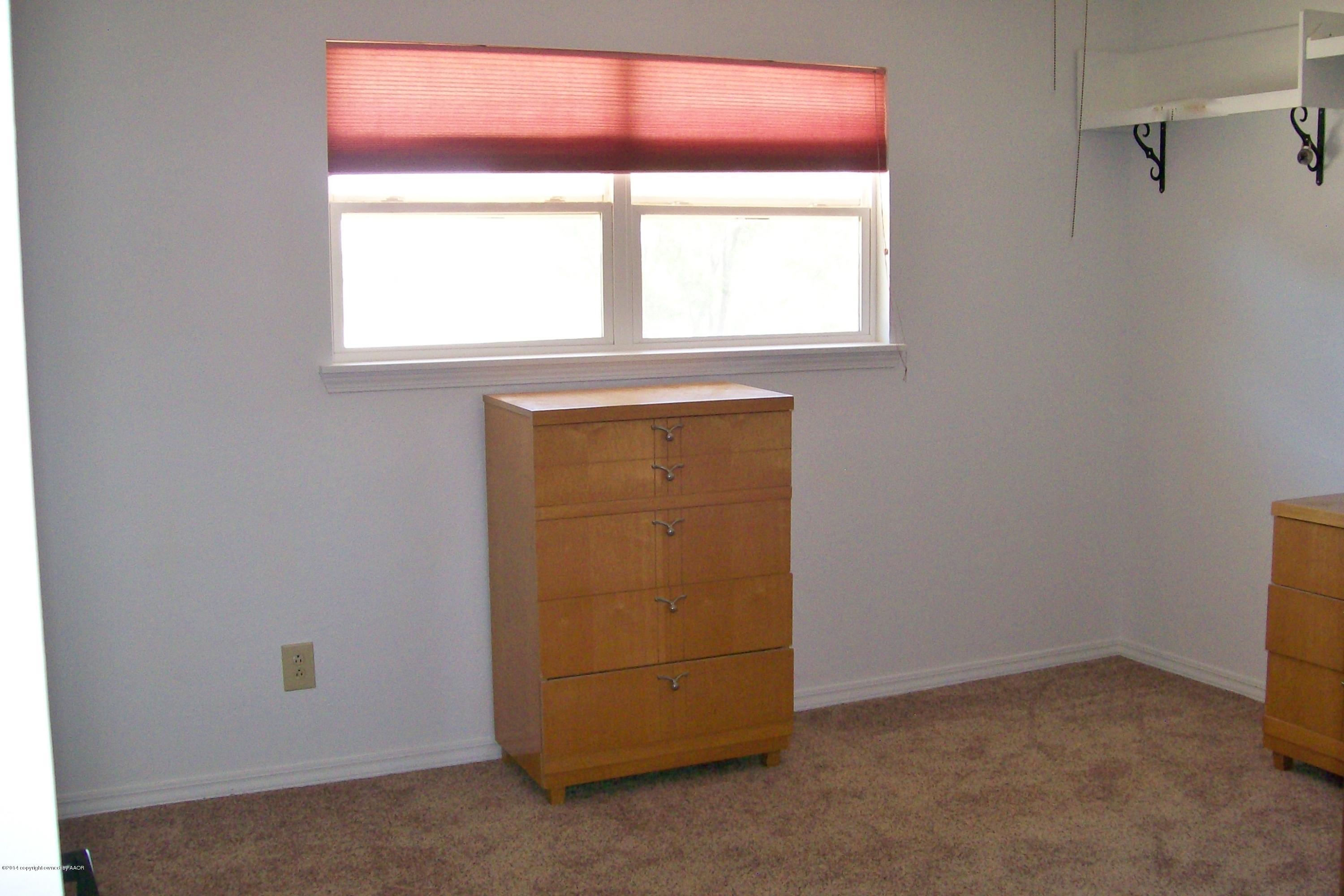 6001 White Fence Road Canyon, TX 79015 - Photo 20 of 29 Bedroom 3 View 2