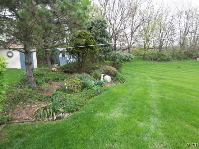 3925 Old Country Road Whitehall, PA 18052 - Photo 14 of 15 Gallery Image 14