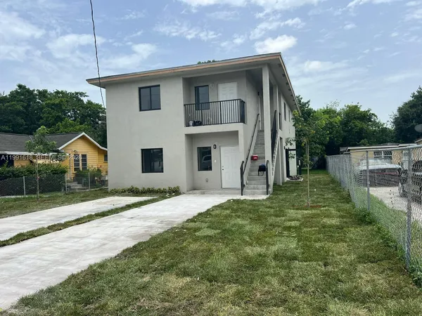 $3,500 | 1978 Northwest 48th Street, Unit 1976, Miami, FL 33142