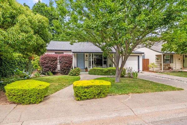 $879,000 | 108 Aiken Way, Sacramento, CA 95819