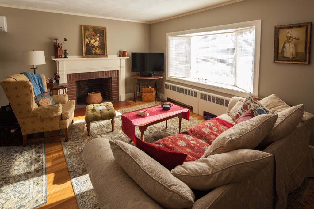 26 Preston Beach Road Marblehead, MA 01945 - Photo 2 of 16