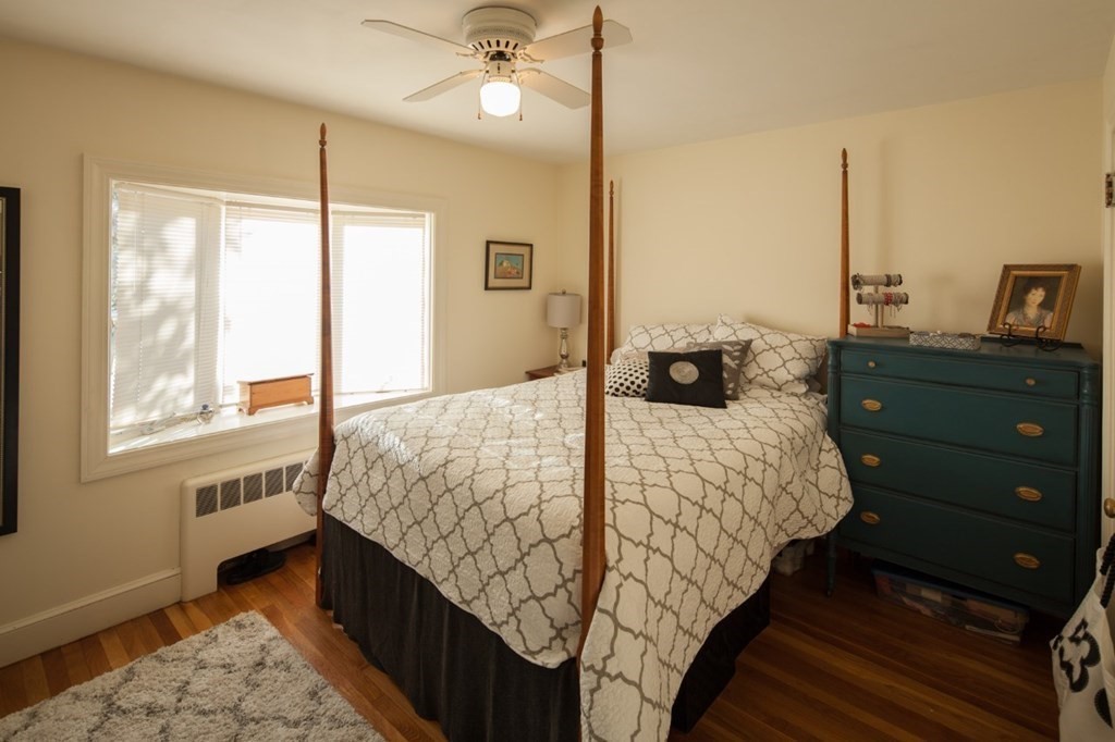 26 Preston Beach Road Marblehead, MA 01945 - Photo 7 of 16