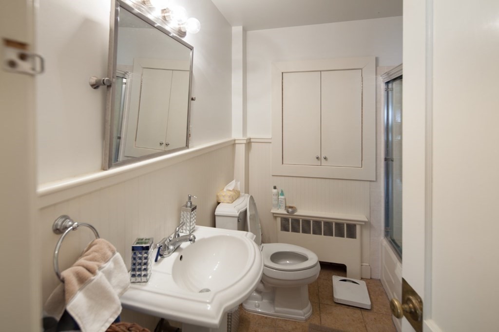 26 Preston Beach Road Marblehead, MA 01945 - Photo 9 of 16