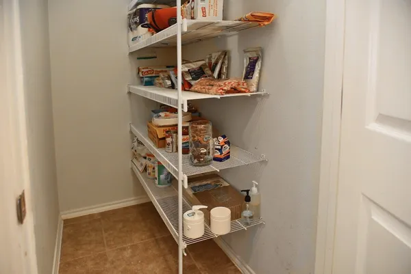 $187,900 | 13600 Breton Ridge Street, Unit 9C, Houston, TX 77070