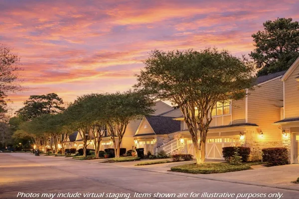 $187,900 | 13600 Breton Ridge Street, Unit 9C, Houston, TX 77070