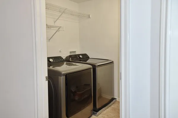 $187,900 | 13600 Breton Ridge Street, Unit 9C, Houston, TX 77070