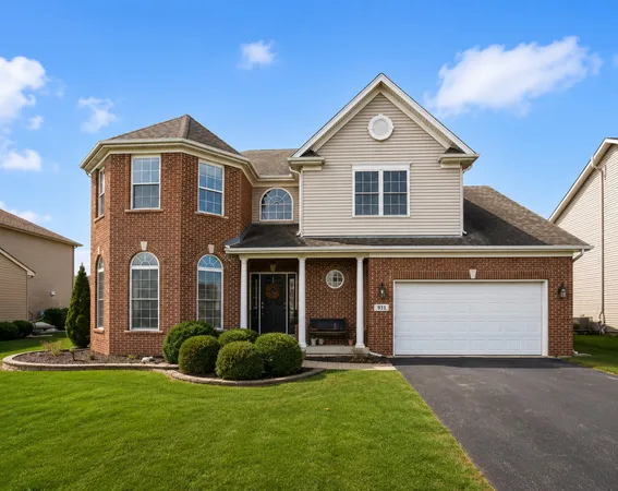 $529,000 | 911 Butterfield Circle East, Shorewood, IL 60404