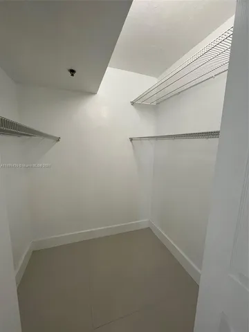 $3,000 | 20505 East Country Club Drive, Unit 2132, Aventura, FL 33180