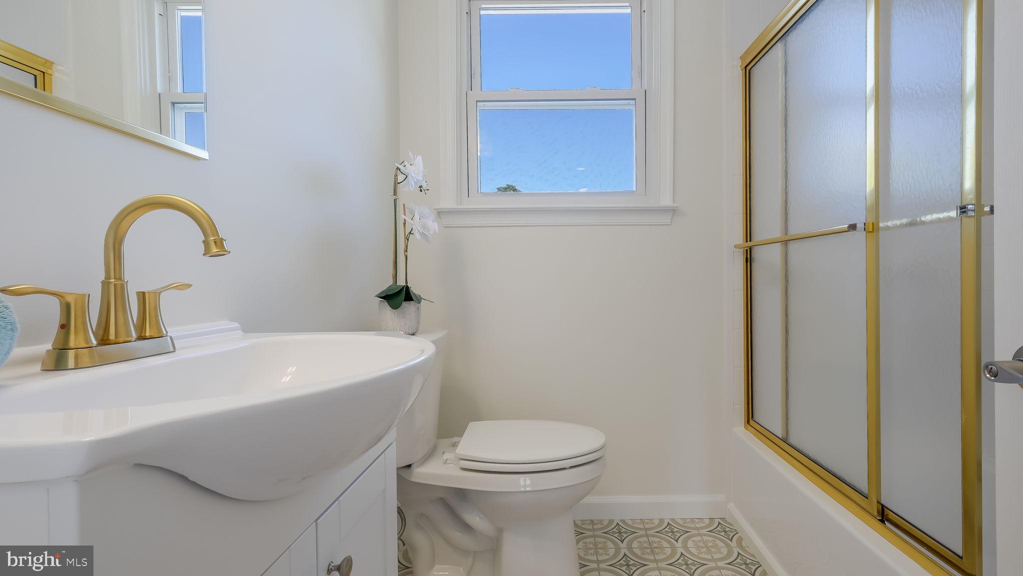 612 Cambridge Road Brookhaven, PA 19015 - Photo 40 of 57 Full bath on bedroom level