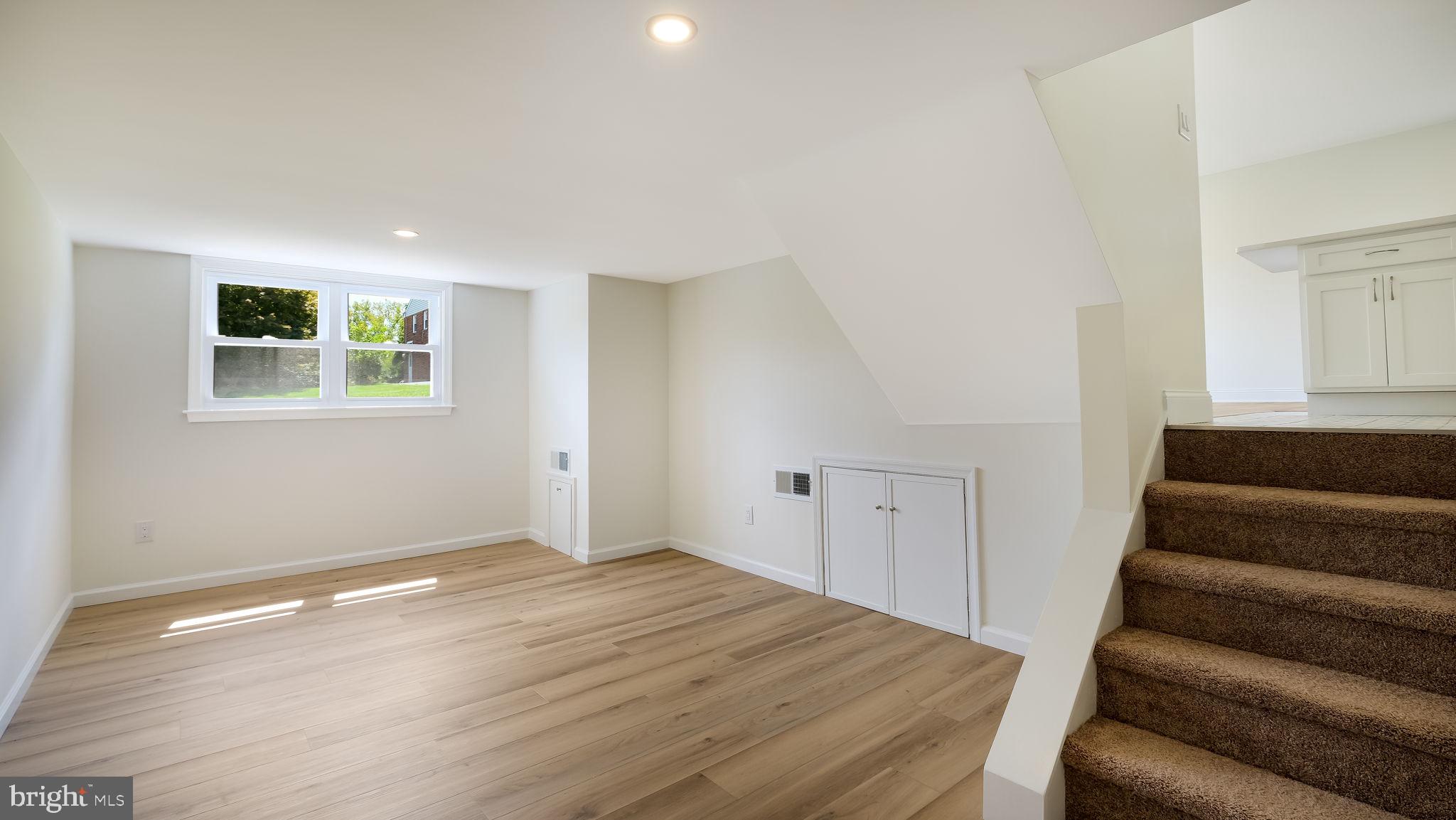 612 Cambridge Road Brookhaven, PA 19015 - Photo 56 of 57 Family room with LVP