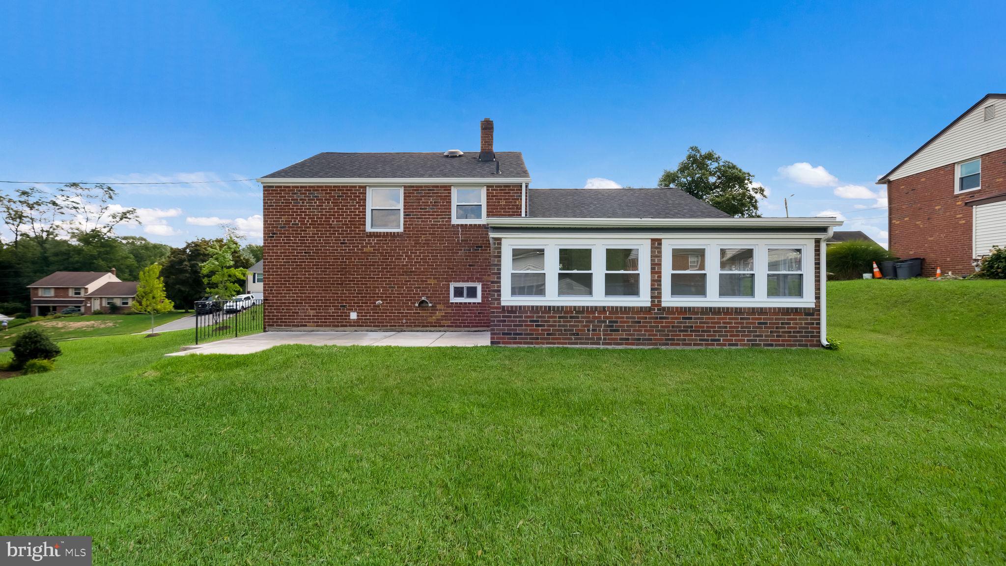 612 Cambridge Road Brookhaven, PA 19015 - Photo 7 of 57 Large level rear yard