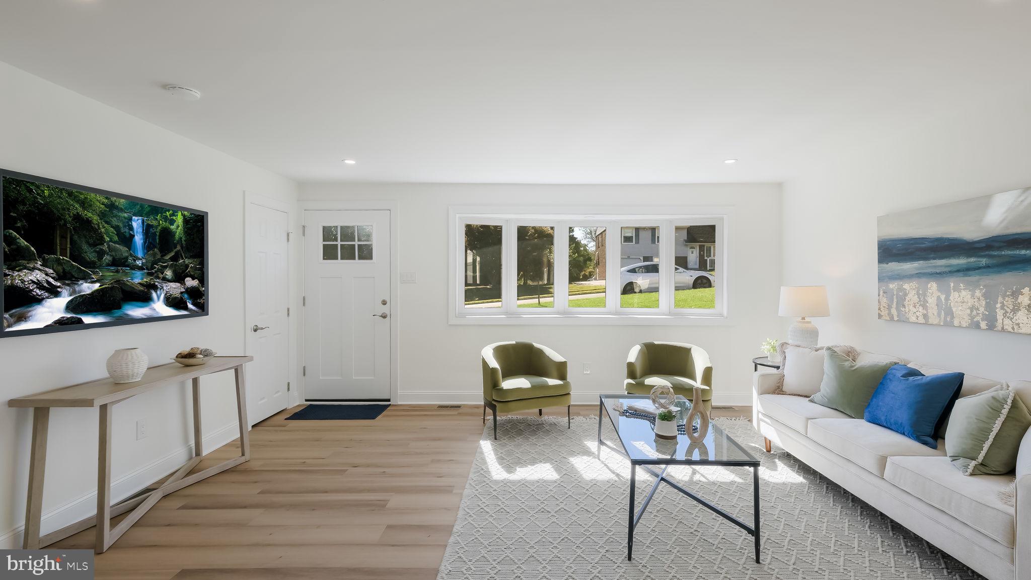 612 Cambridge Road Brookhaven, PA 19015 - Photo 10 of 57 Bright and spacious living room