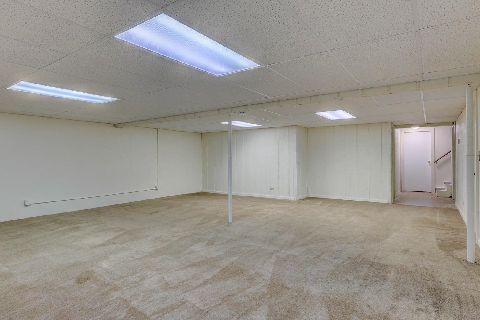 547 Eichler Drive West Dundee, IL 60118 - Photo 19 of 24 a view of an empty room