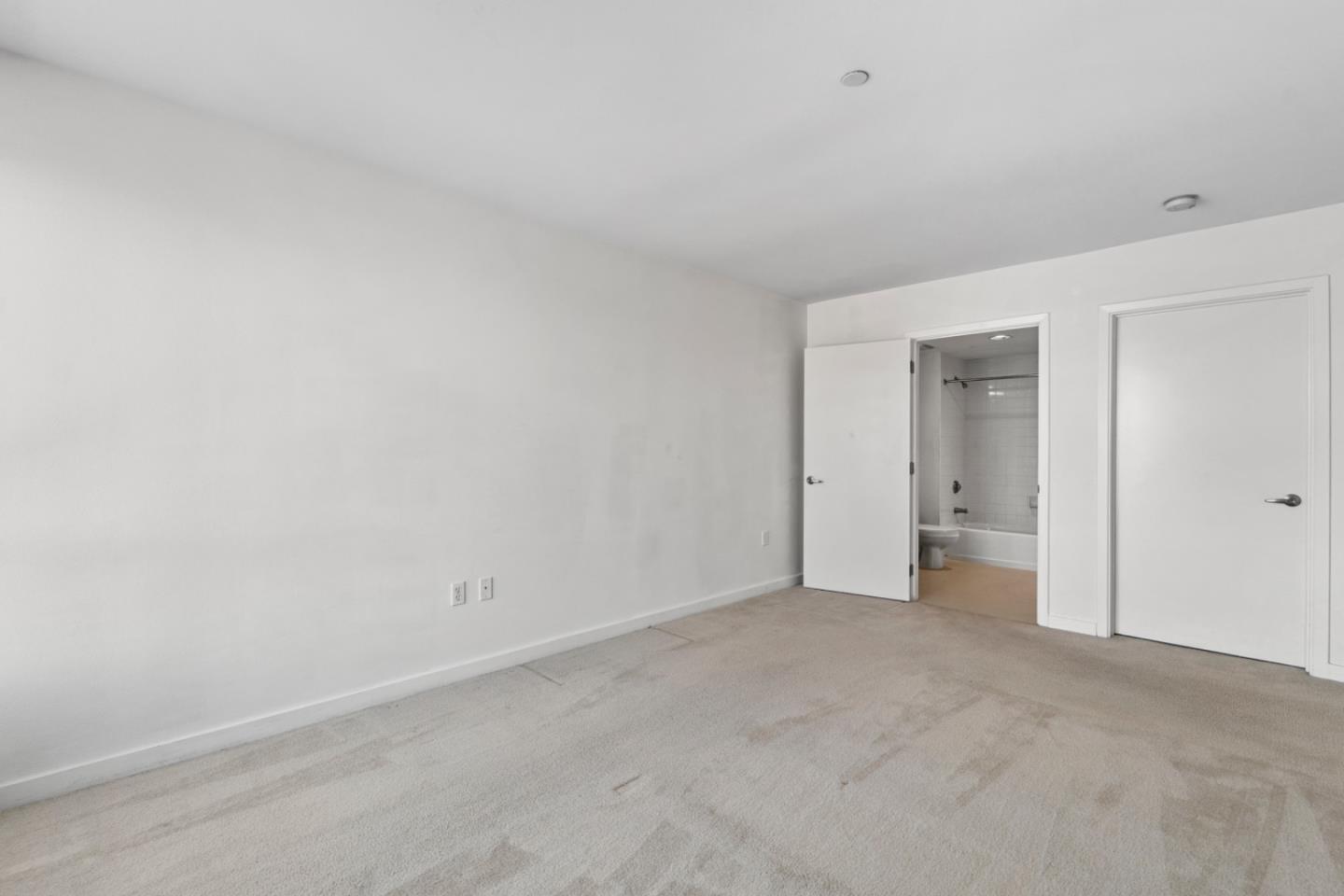 888 7th Street, Unit L20 San Francisco, CA 94107 - Photo 16 of 29