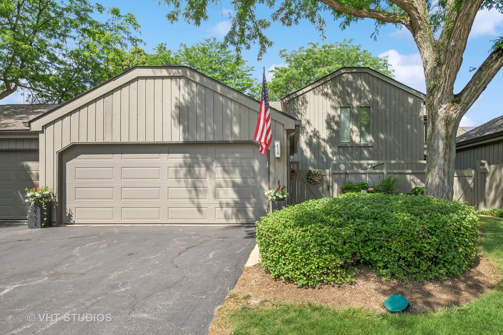 436 Shoreline Road Lake Barrington, IL 60010 - Photo 1 of 56 Gallery Image 1
