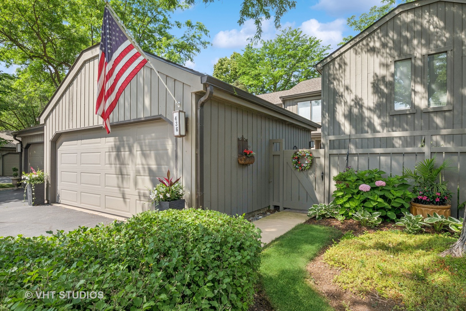 436 Shoreline Road Lake Barrington, IL 60010 - Photo 2 of 56 Gallery Image 2
