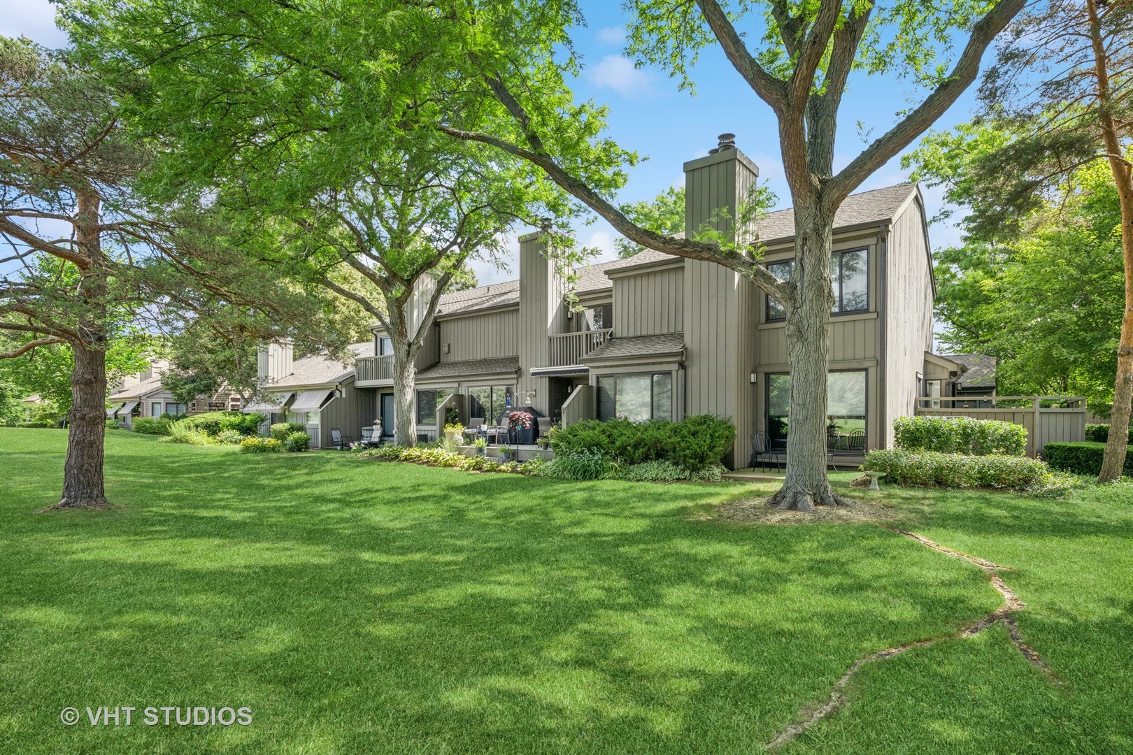 436 Shoreline Road Lake Barrington, IL 60010 - Photo 43 of 56 Gallery Image 43