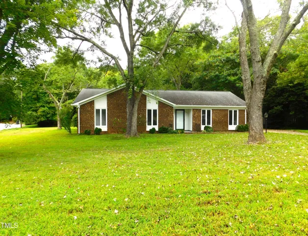 $299,900 | 5401 Mcnairy Drive, Greensboro, NC 27455