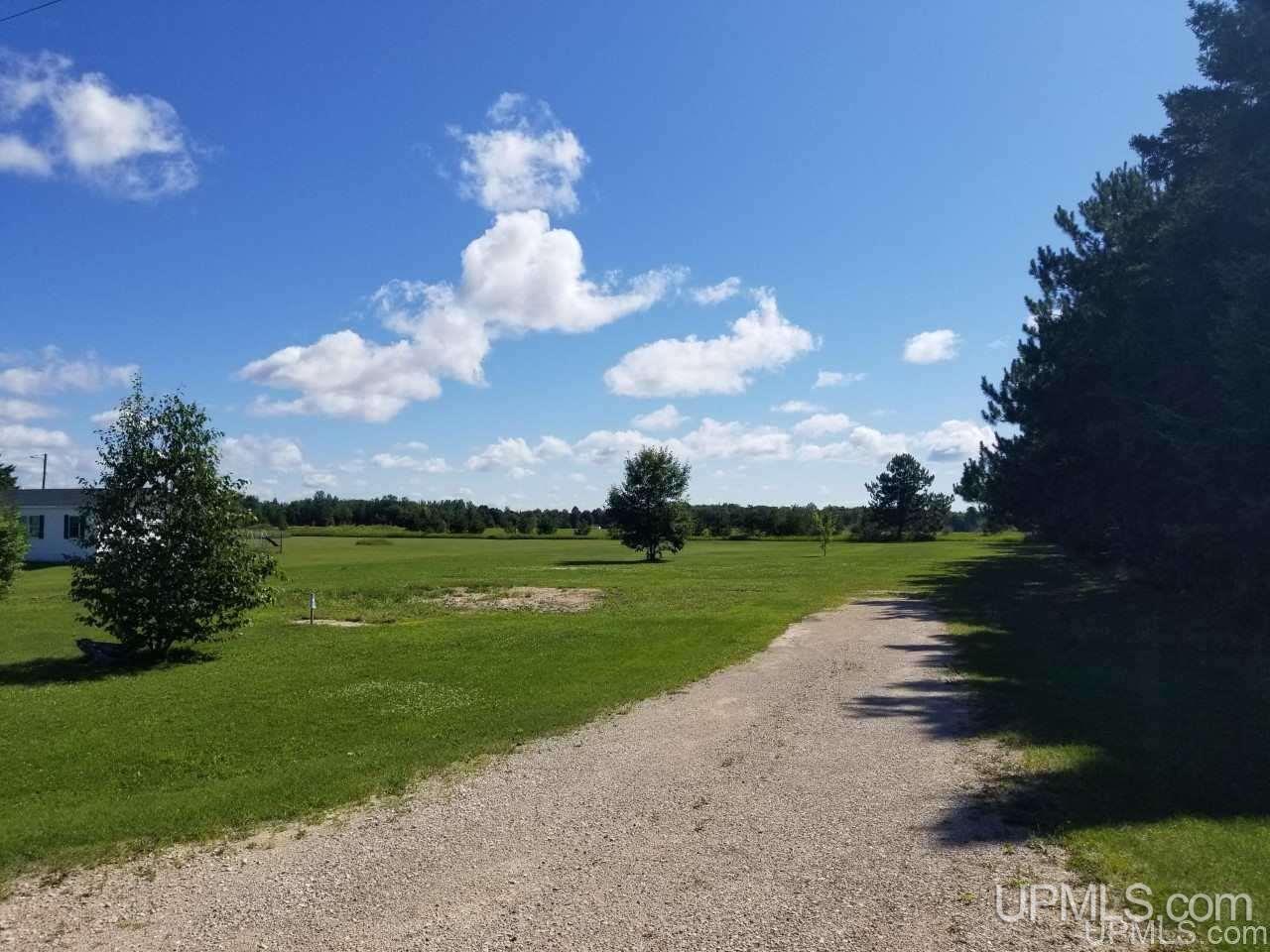 1316 N West Kendall Road Manistique, MI 49854 - Photo 1 of 6