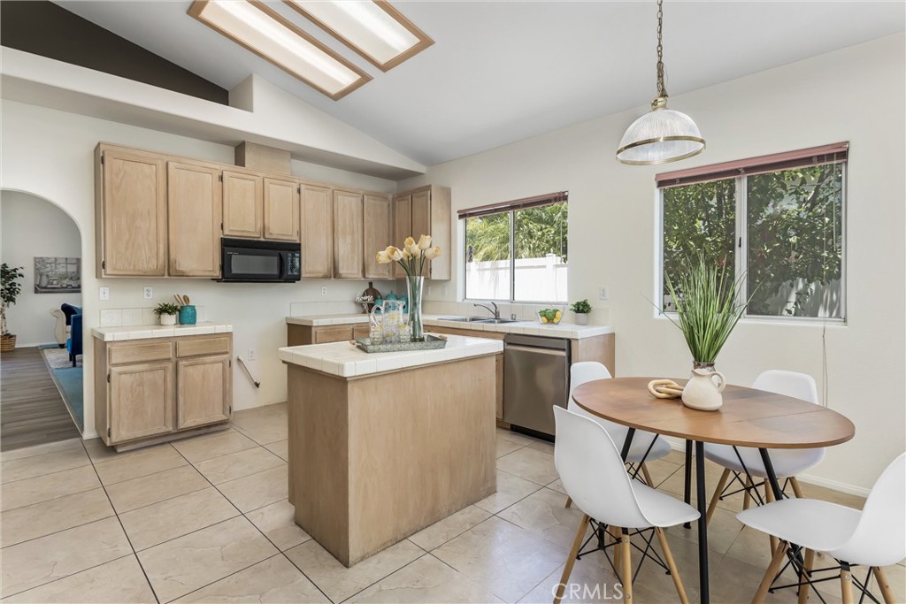 8742 Feathertop Road Riverside, CA 92508 - Photo 16 of 40 High ceiling! Bright & sunny kitchen and coffee nook! Gas range and oven to be installed! Watch this page!