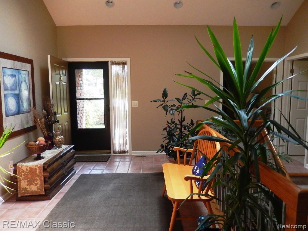 36722 Valley Ridge Drive Farmington Hills, MI 48331 - Photo 26 of 33